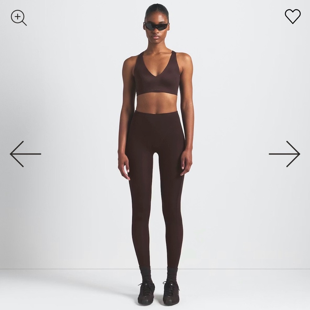 SKIMS Nike Brown Sports Bra - Picture 5 of 7